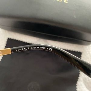Versace gold mirrored lens• UVA UVB protection